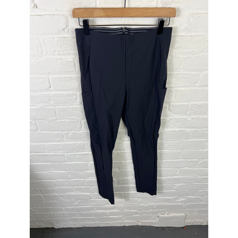 Athleta Women's Trouser Straight Leg Ankle Pants Flat Front Black Size 4